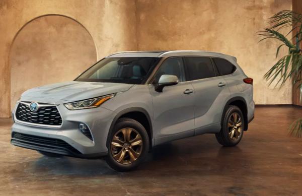 Электрические выдвижные пороги Toyota Highlander 2021-2024